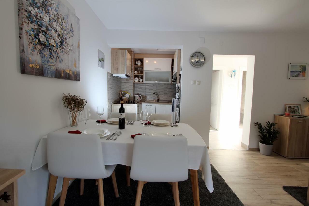 Apartman Ana Apartment Otocac Exterior photo